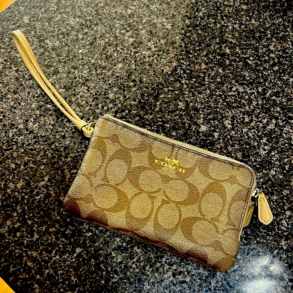 Coach Wallet/Wristlet